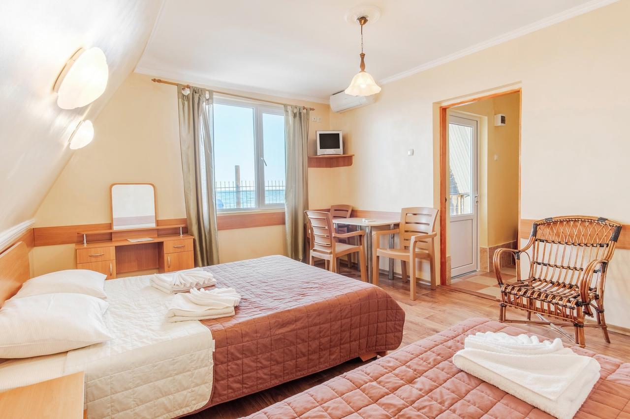 Baza Otdykha "Blik" Hotel Bugaz Exterior foto